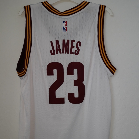 james cavs jersey